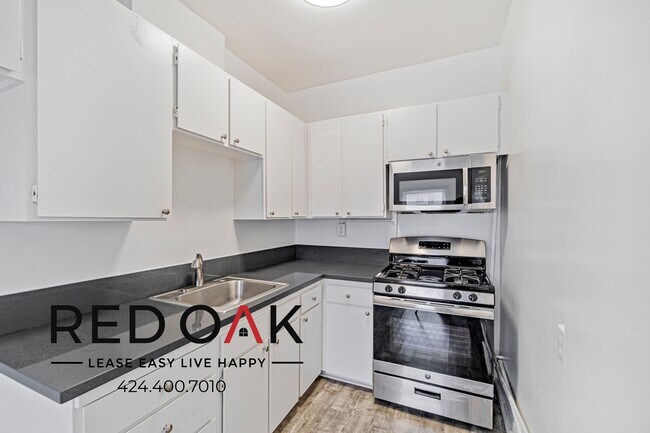 Photo - ~1 Month FREE~ Sunlit and Spacious Studio ... Unit 407