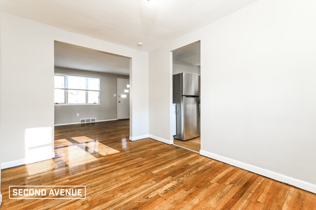 Photo - 136 College Park Dr