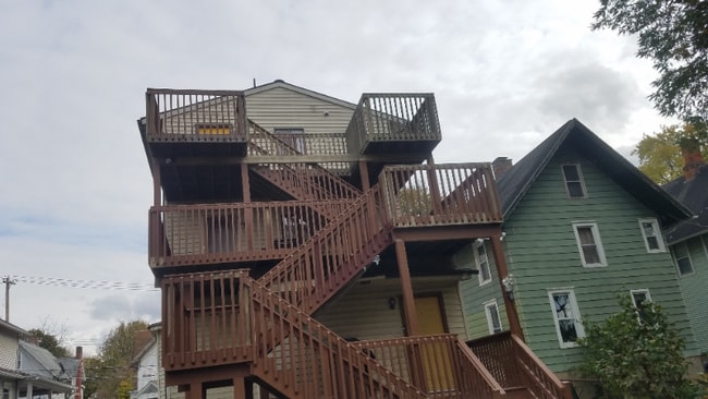 Photo - 245 Front St Unidad 3