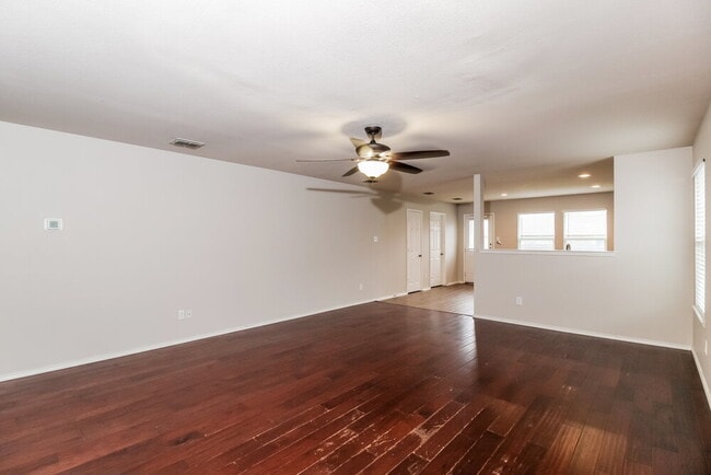 1844 Thorntree Ln