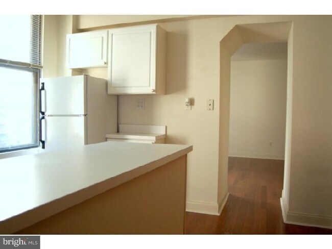 Photo - 1411 Walnut St Unit 311