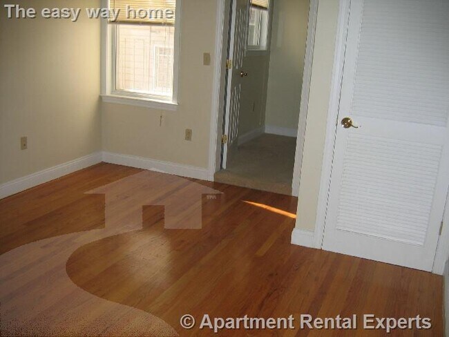 460 Green St Unit 5