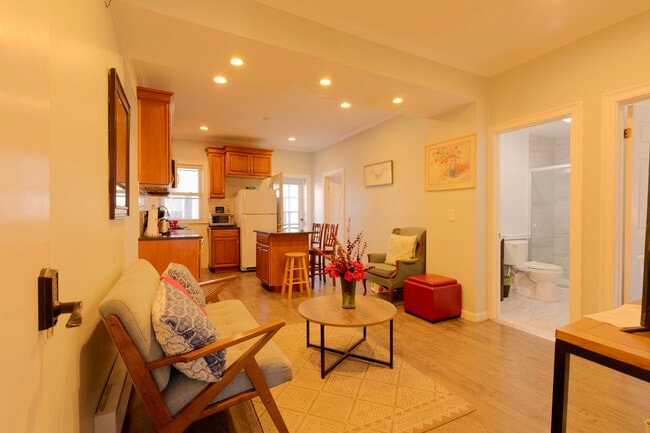 Photo - 157 Perkins St Unit 3