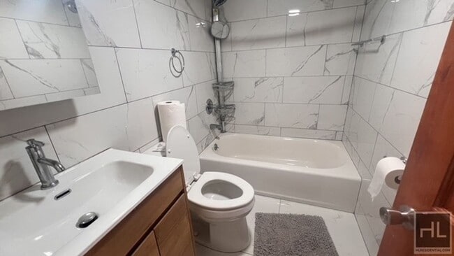 3322 Farragut Rd Unit 1