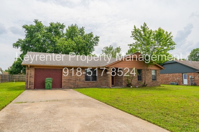 Photo - 3 Bed | 2 Bath | Broken Arrow