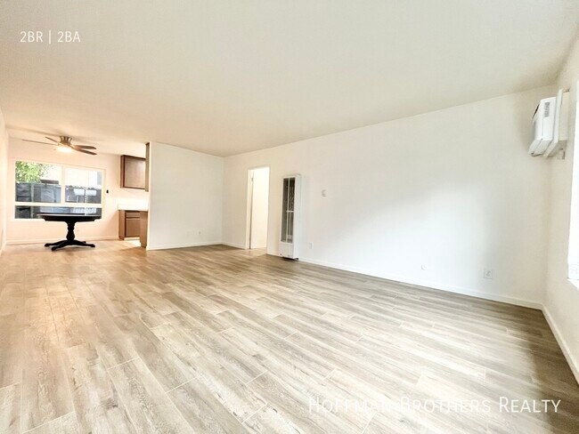 Photo - 11908 Riverside Dr Valley Village, CA 91607 Unidad 4