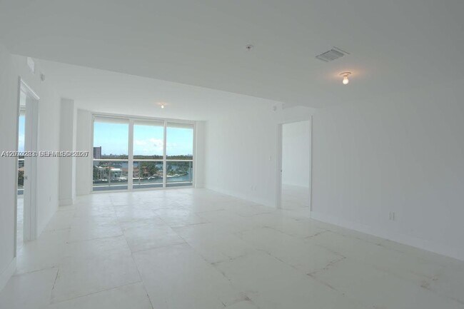 Photo - 400 Sunny Isles Blvd Unit 806