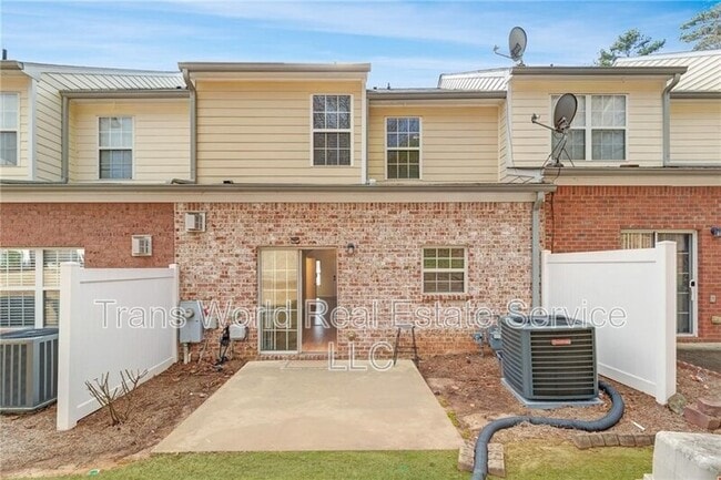 Photo - 1102 Pleasant Oaks Ct