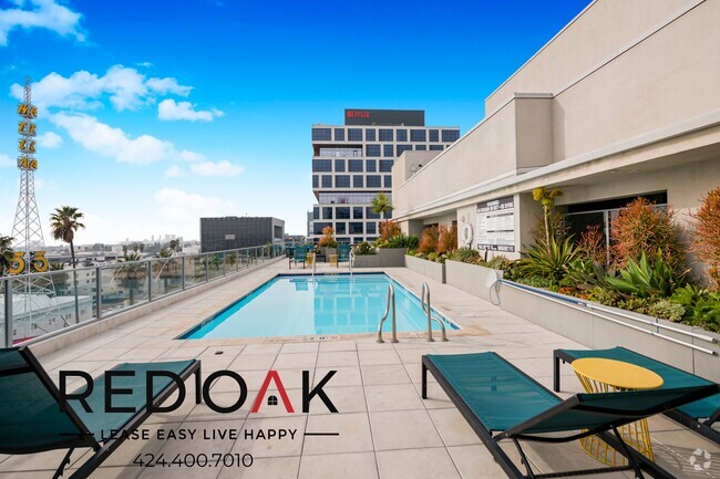 Building Photo - 5837 W Sunset Blvd Unit 514 Rental