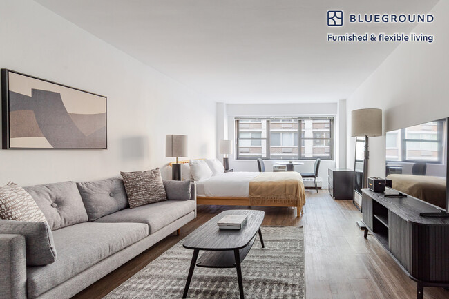 Building Photo - 330 E 46th St Rental