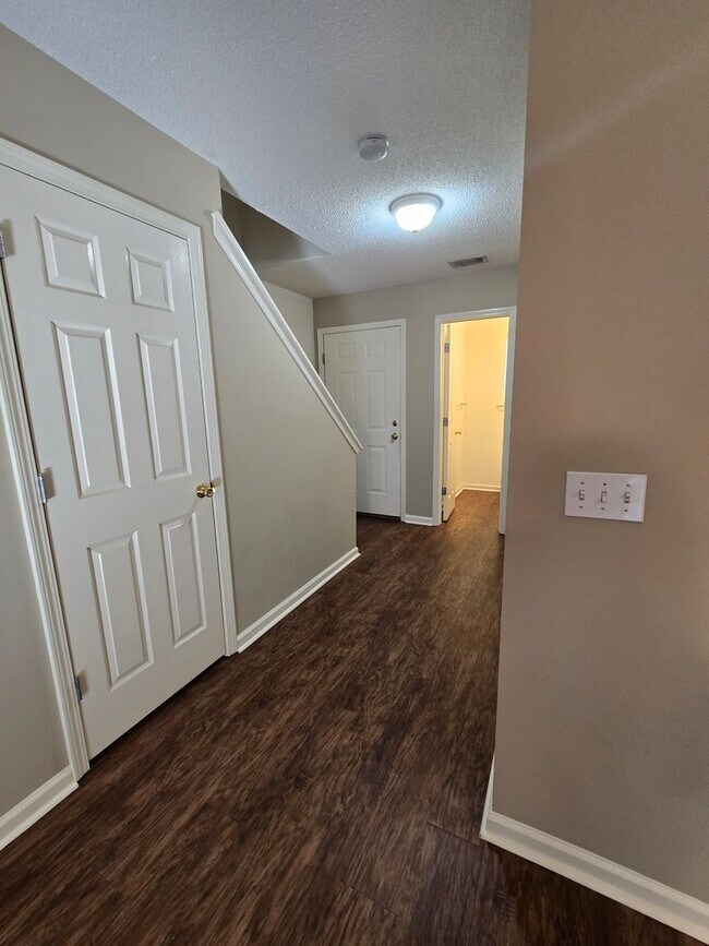 Photo - 9842 Whitefield Ave