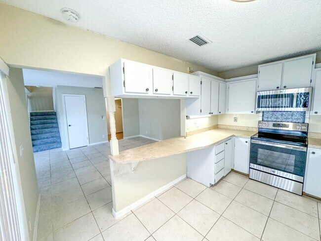 Photo - 1855 N Congress Ave