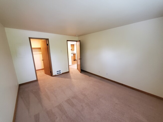 Photo - Meridian Place Apartments