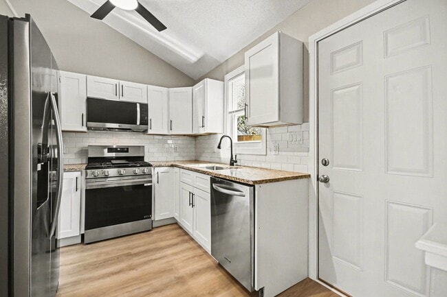 Photo - 1440 S Hamilton St Unidad A