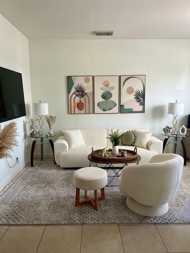 Photo - Tradition Townhome with 3 bed/2.5 bath/2 car garage