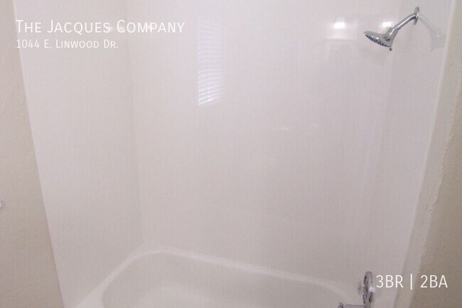 Photo - 1044 E Linwood Dr