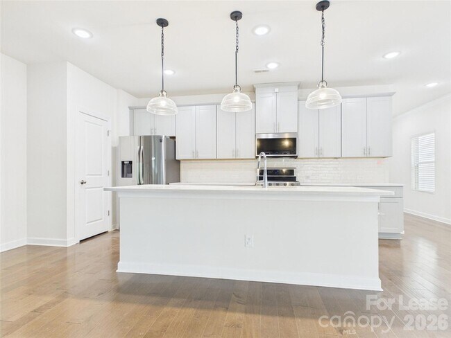 Photo - 3941 Woodland View Dr