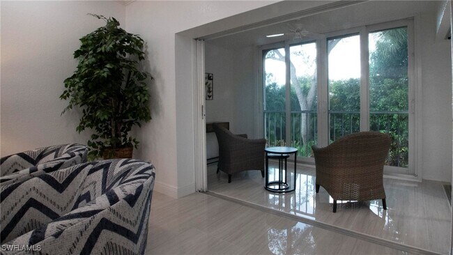 Photo - 859 Tanbark Dr Unidad 205