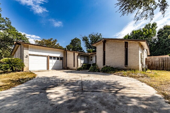 Building Photo - 13006 El Marro St Rental
