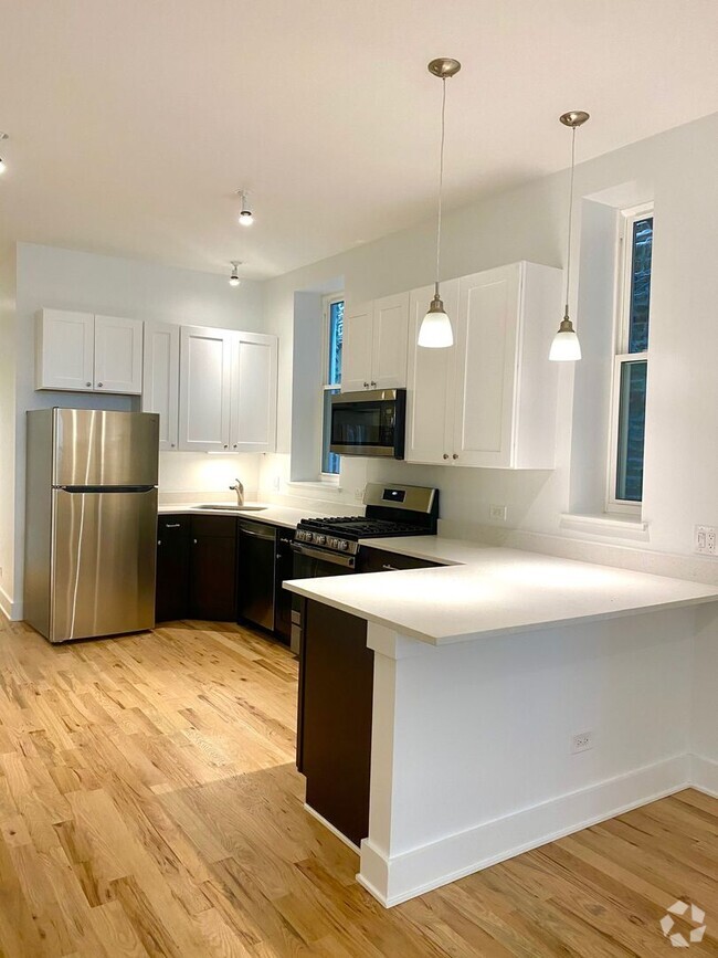Building Photo - Pilsen 1823 Unit 1F Rental