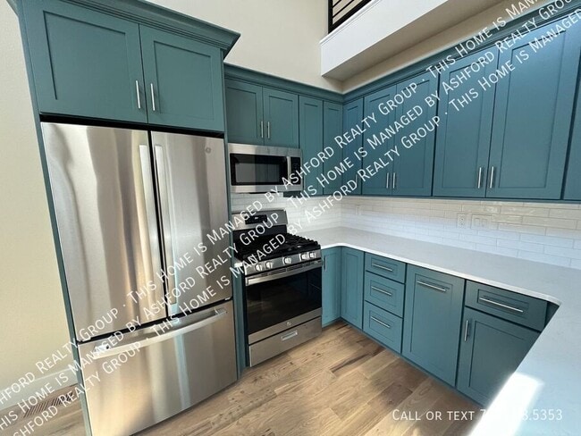 Photo - 839 E Willamette Ave