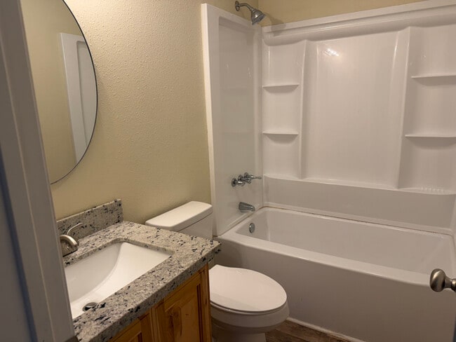 Photo - 635 S Archie St