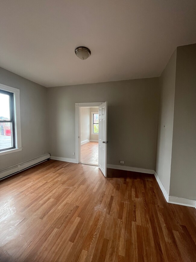 756 Park St Apartment Unit 2 E 3 bedroom aprtment - Hartford, CT ...