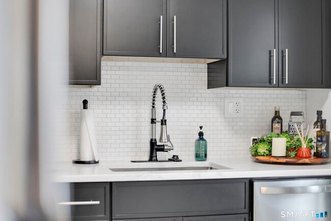 Photo - 62 Candlewood Dr Unit 62