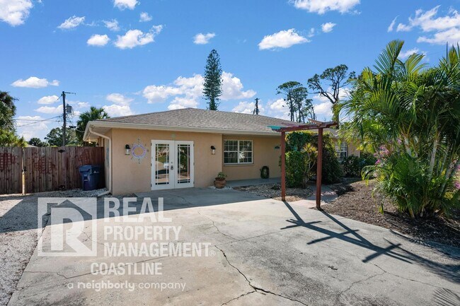 Photo - Welcome to Your Venice Oasis!