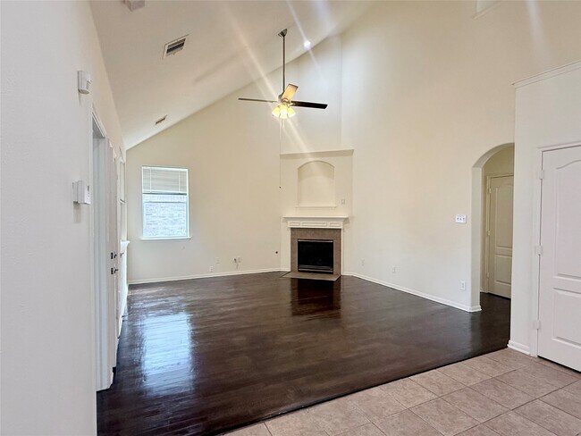 Photo - 6530 Signal Point Ln
