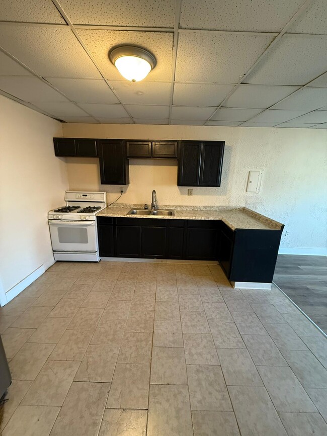 Photo - 800 North St Apartments Unit D