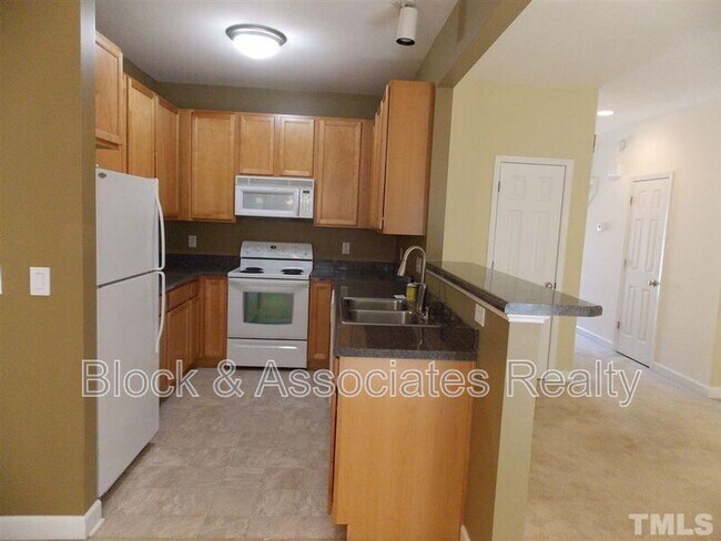 Photo - 5523 Cottonrose Ln