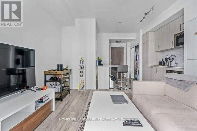 Photo - 576 Front St W Unit 1109E