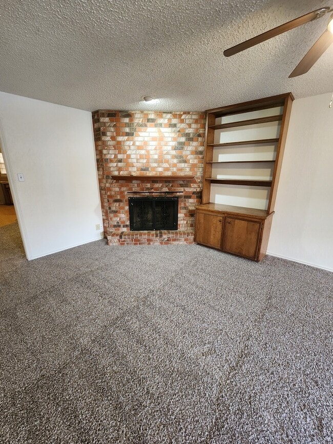 Photo - 3 bed 2 bath duplex