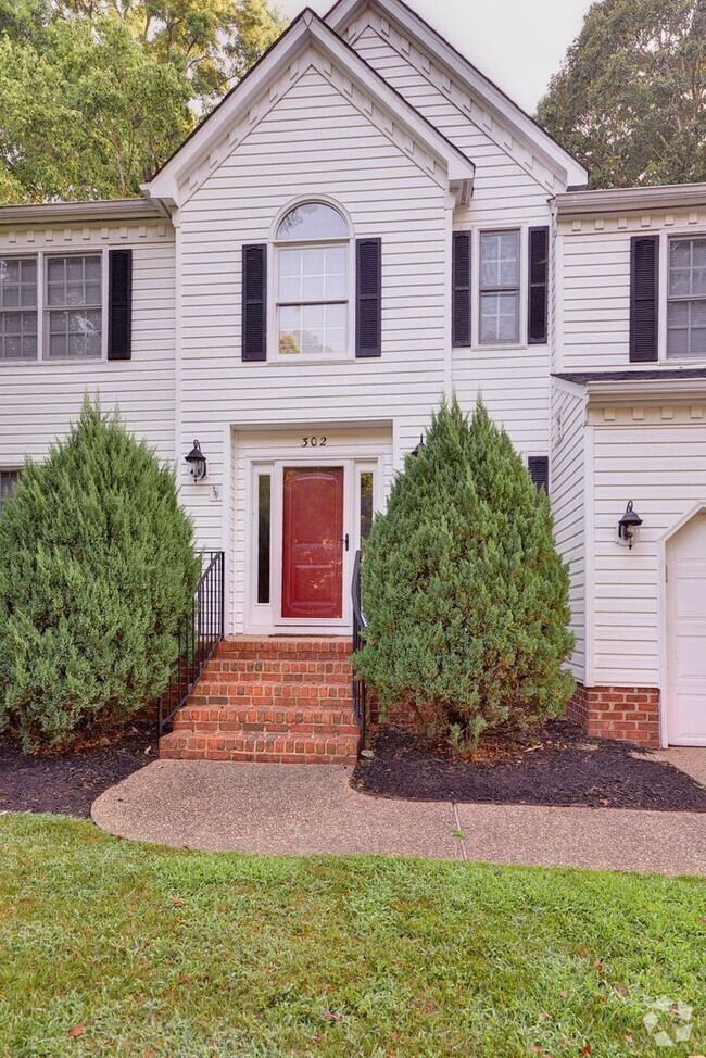 Building Photo - Woods of Tabb Home on a Quiet Street.