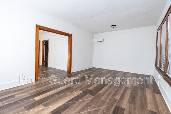 Photo - 423 N Emporia Ave