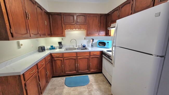 Photo - 355 Blaine Ave Unidad