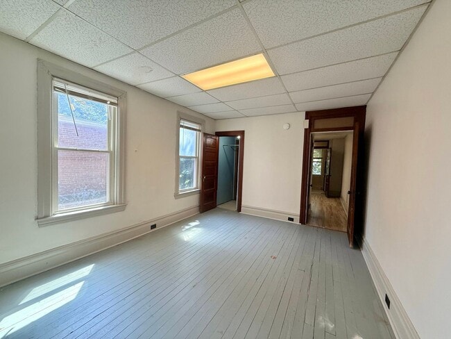 Photo - 626 W Lemon St Unit 2r