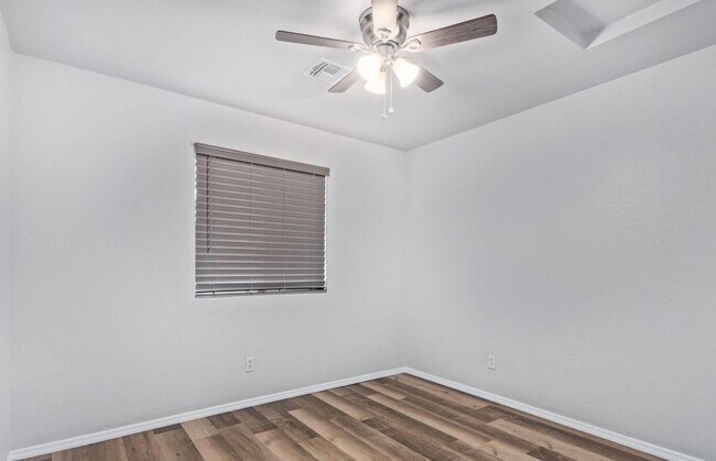 Photo - 6417 S 10th St Unit Apt 1