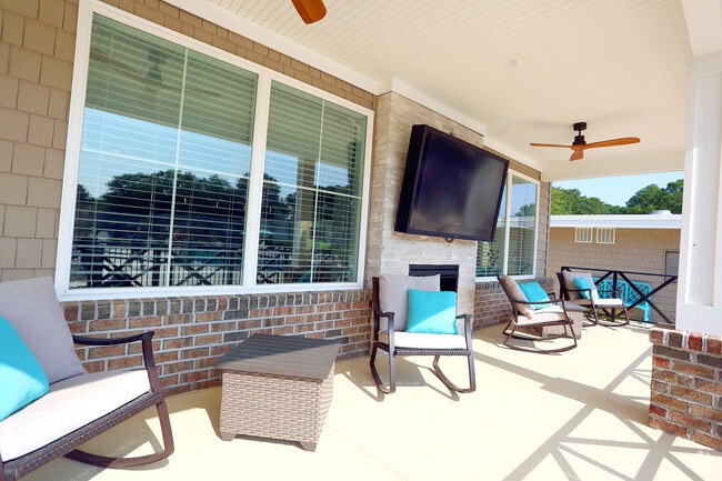 Birdneck Village Apartments