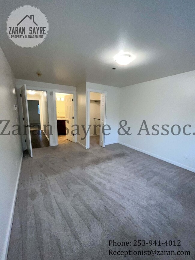 Photo - 039 - 2 bed, 2 bath condo minutes from Red... Unidad B-202