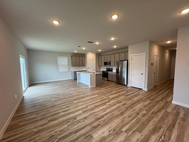 Photo - 5935 W Hausman Rd