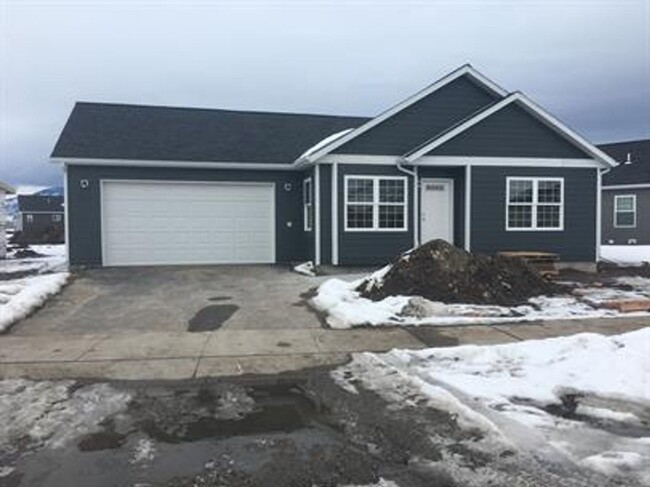 3 Bed 2 Bath House in Meadow Lark Community - 3 Bed 2 Bath House in Meadow Lark Community