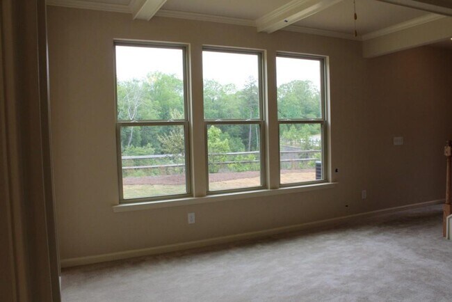 Photo - 3572 Brockenhurst Dr