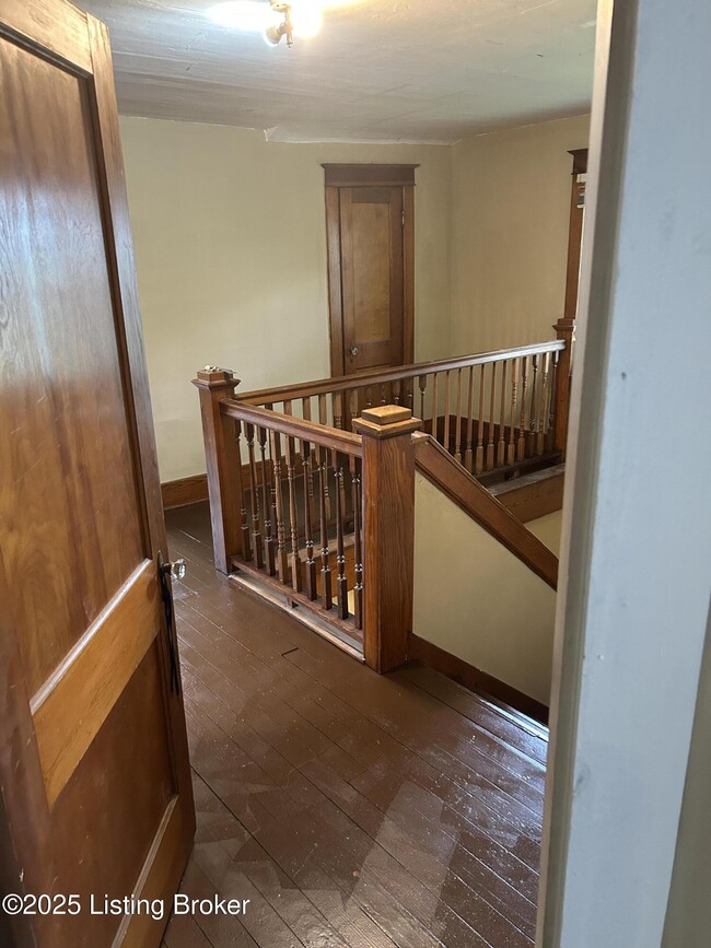 Photo - 9119 Preston Hwy