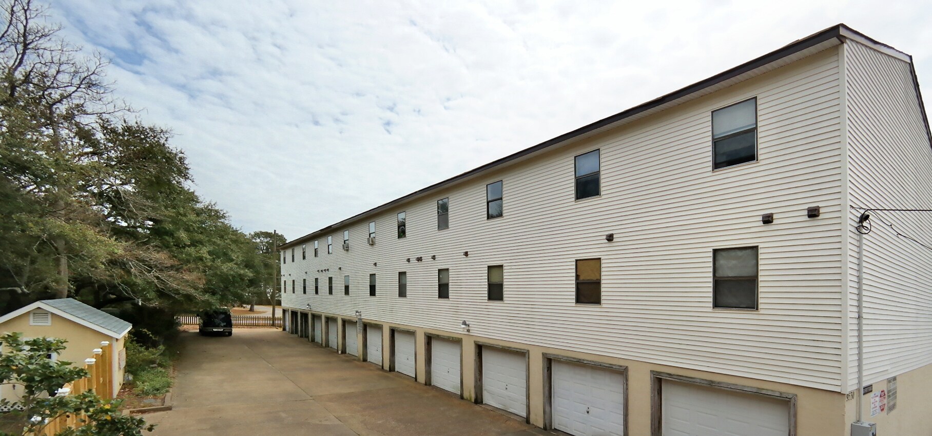 Photo - 9530 3rd Bay St