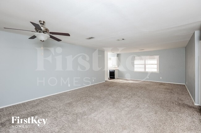 Photo - 6709 Alma St