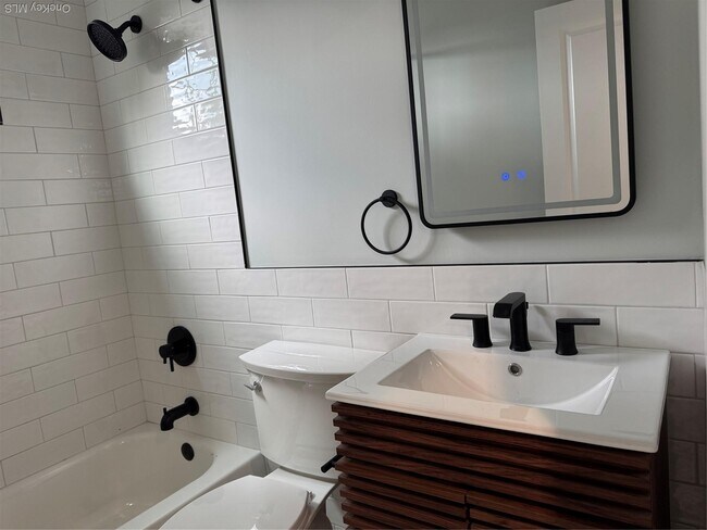 Photo - 40 N Main St Unidad 3