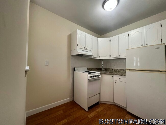 Building Photo - 64 Brighton Ave Unit 212