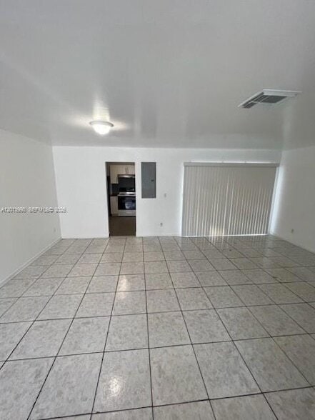 Photo - 15153 NE 6th Ave